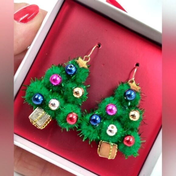 Christmas Tree W/ Ornaments Dangle Earrings Jewelry Holiday New - Picture 2 of 3